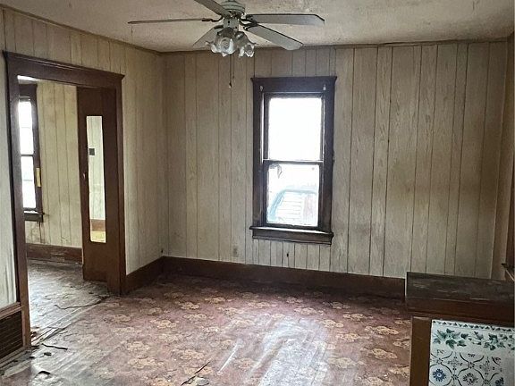3rd image of 22841 Lake Park Blvd