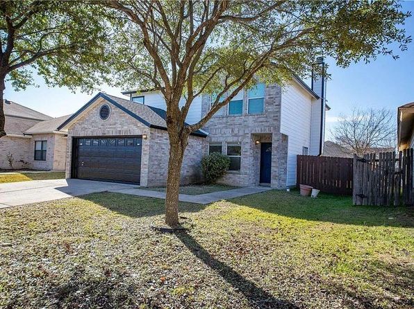 2208 Bluebonnet Dr