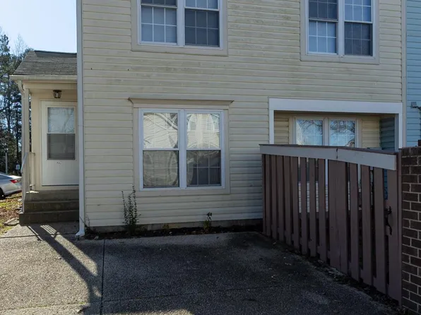 46359 Columbus Dr Unit 601, Lexington Park, MD 20653