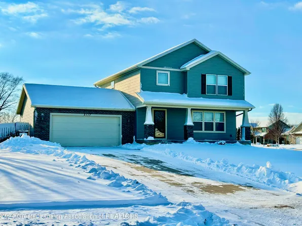 2117 Winners Circle St, Saint Johns, MI 48879