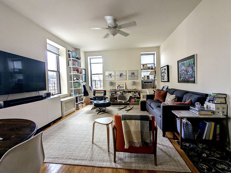 1st image of 60 W 75th St APT 5A