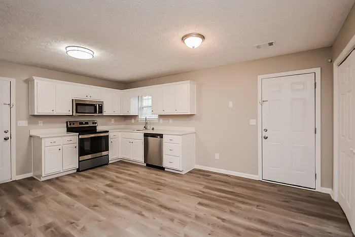 145 Hunters Ridge Dr — Photo 5
