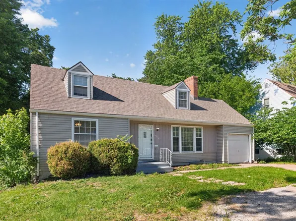 4012 W 75th St, Prairie Village, KS 66208