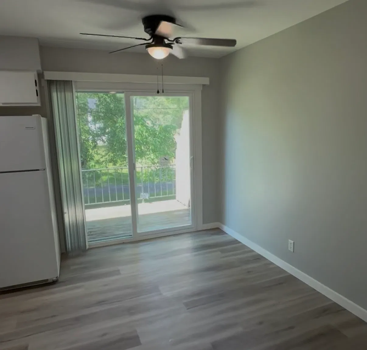 2 bed, 800 sqft, $1,025 — Photo 2