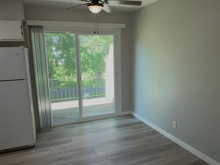 325 W I St #C — Photo 2