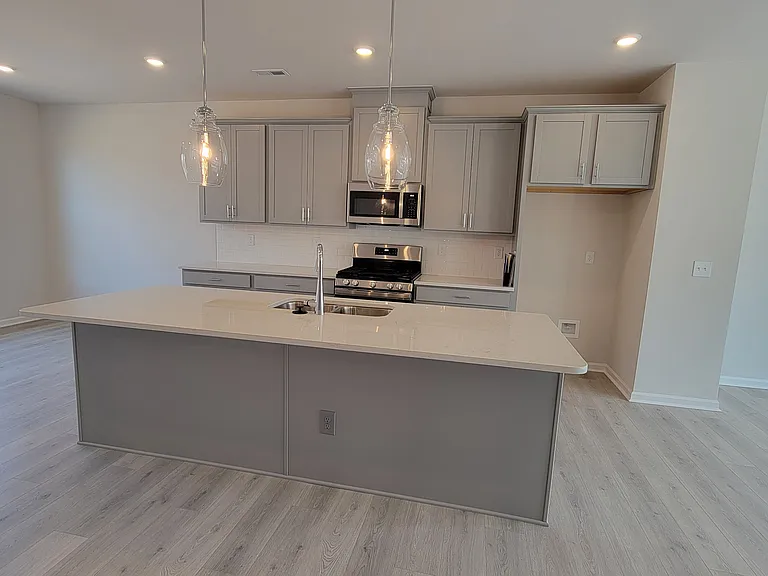 2354 Donnelly Hills Ln — Photo 12
