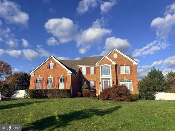 14 Scalia Ct, Hamilton, NJ 08690