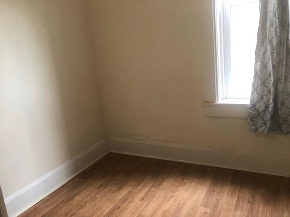 3rd image of 1938 N Bissell St #2