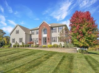 71 Ketcham Rd, Hackettstown, NJ 07840