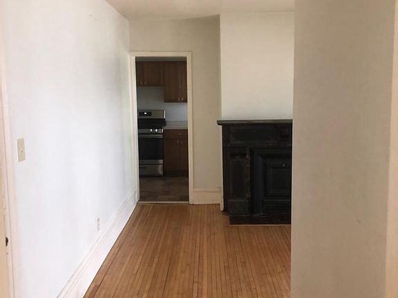 2nd image of 429 Holly Ave #1
