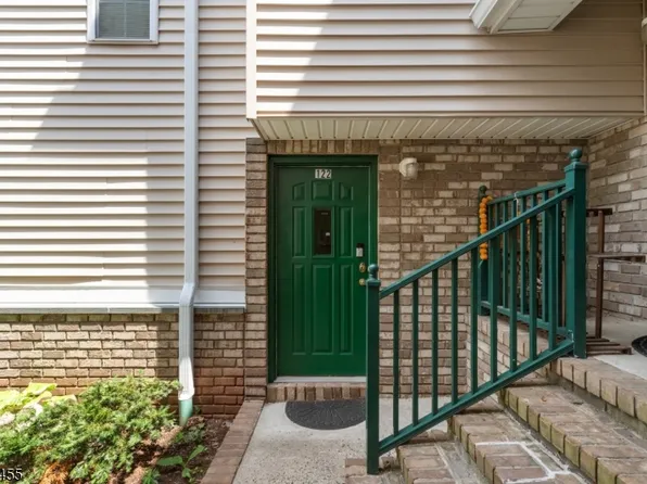122 Rip Van Dam Ct, Montgomery Twp., NJ 08502