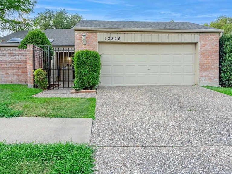 12226 Ravenmoor Dr — Photo 1