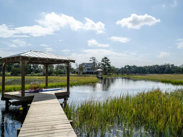 5392 Chisolm Rd, Johns Island, SC 29455