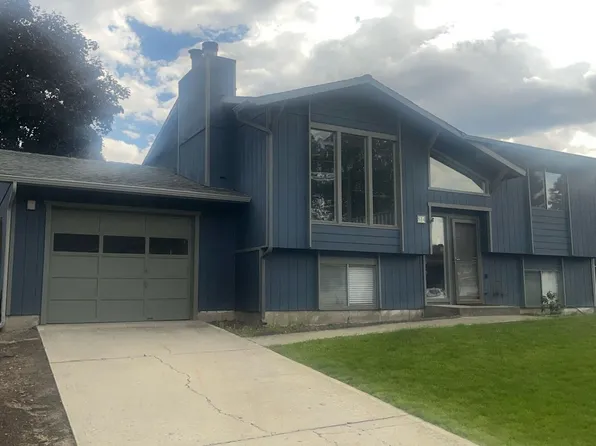 814 E Brady Ct, Spokane, WA 99208