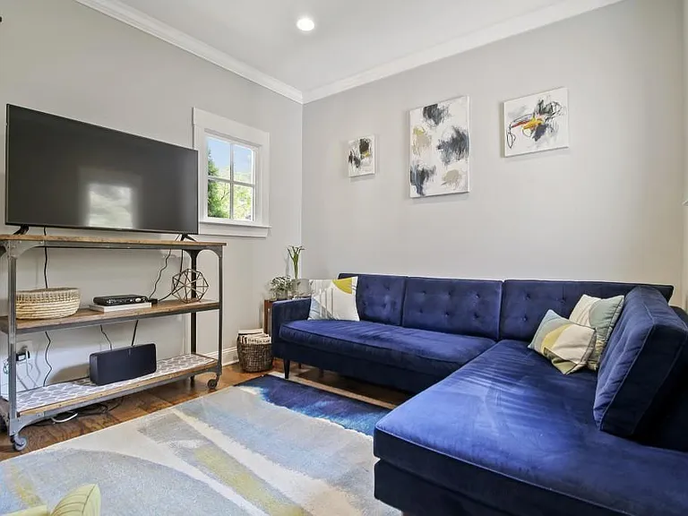 947 Delmar Ave SE — Photo 3