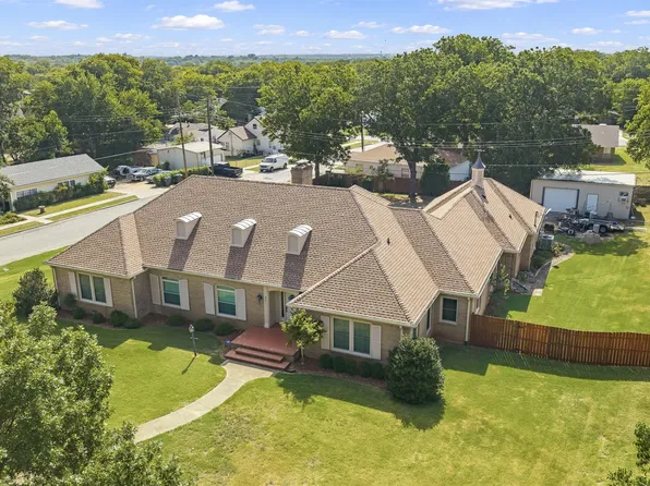 801 D St E, Ardmore, OK 73401