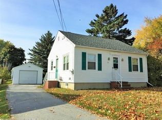 32 Arminta St, Bangor, ME 04401