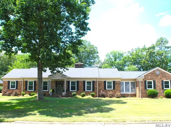 208 Hunting Ridge Rd, Roanoke Rapids, NC 27870