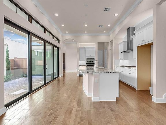 2nd image of 8352 Via Vittoria Way