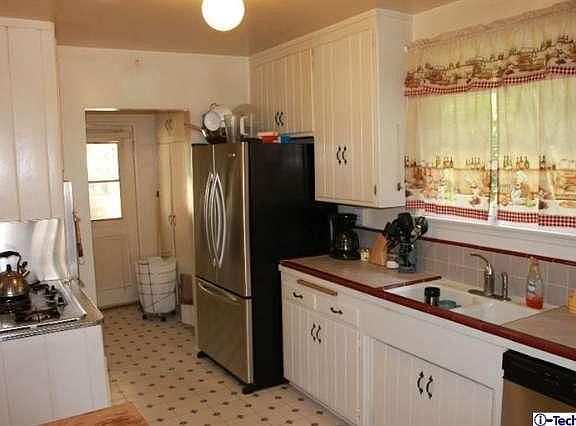4th image of 10776 Big Bend Ave