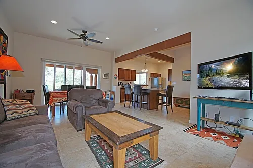 104 Paseo Vis Photo 1