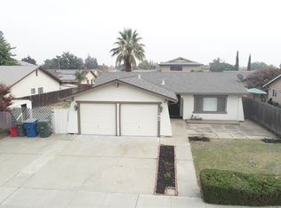 1182 Huntington Pl, Manteca, CA 95336