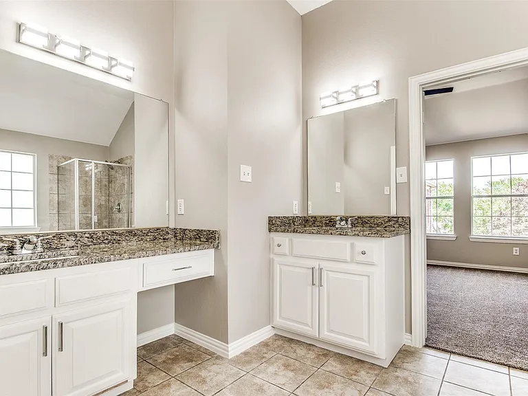 15704 Grove Crest Dr — Photo 14