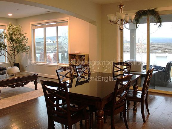 4th image of 2511 Brodie Ln