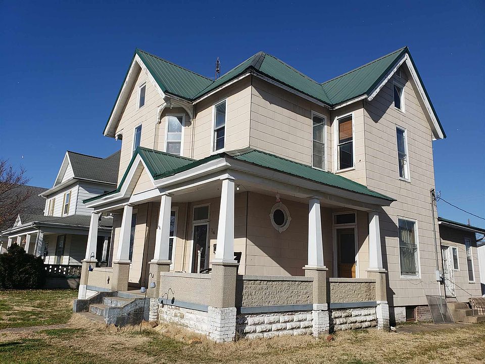 2nd image of 706 W Main St