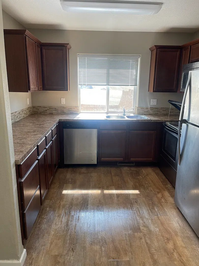 3Bed 2.5 bath in Sublimity OR — Photo 2