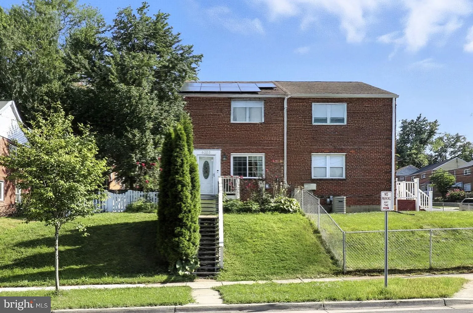 6203 Longfellow St photo 1
