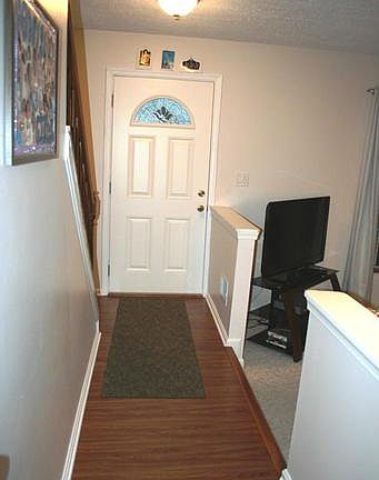 4th image of 1820 Glendale Ln