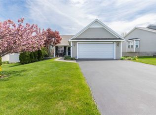 30 Winter Rdg, Spencerport, NY 14559
