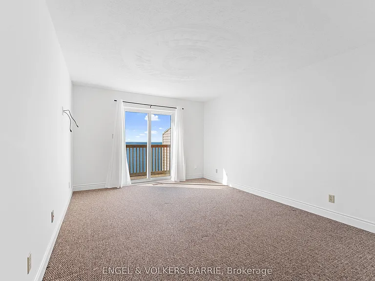 43 Olive Cres #204 — Photo 20