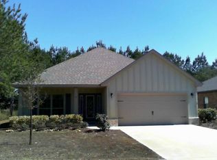 34 Hemingway Way, Freeport, FL 32439