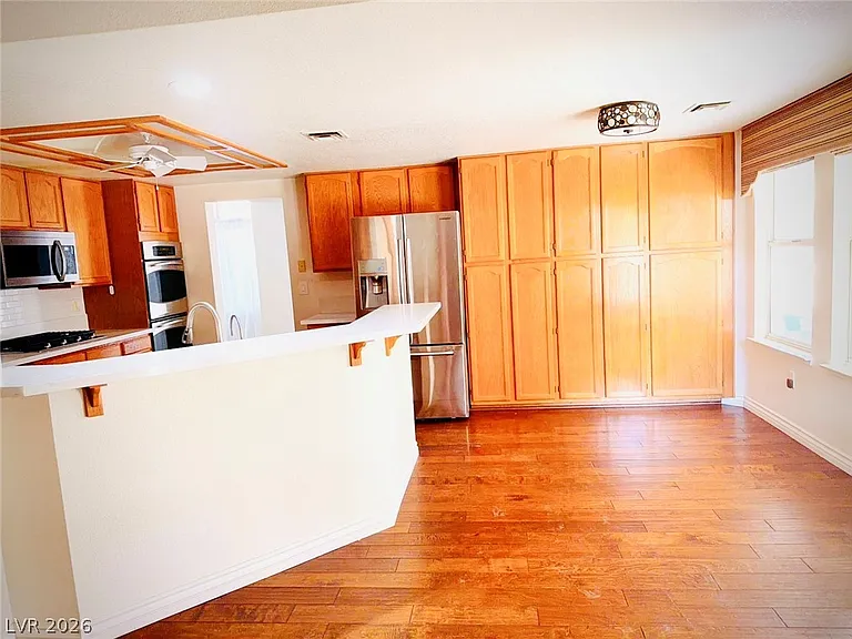 8405 Justine Ct — Photo 2