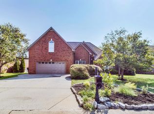 5138 Reagan Dr, Murfreesboro, TN 37129