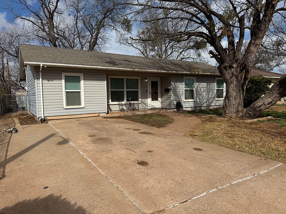 1st image of 3242 Melinda Ln