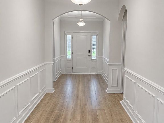 3rd image of 3083 Viceroy Loop