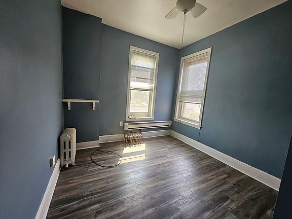 5th image of 4924-26 Parrish St #3A