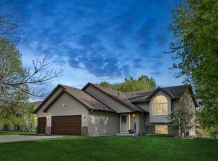 20176 Calgary Trl, Farmington, MN 55024