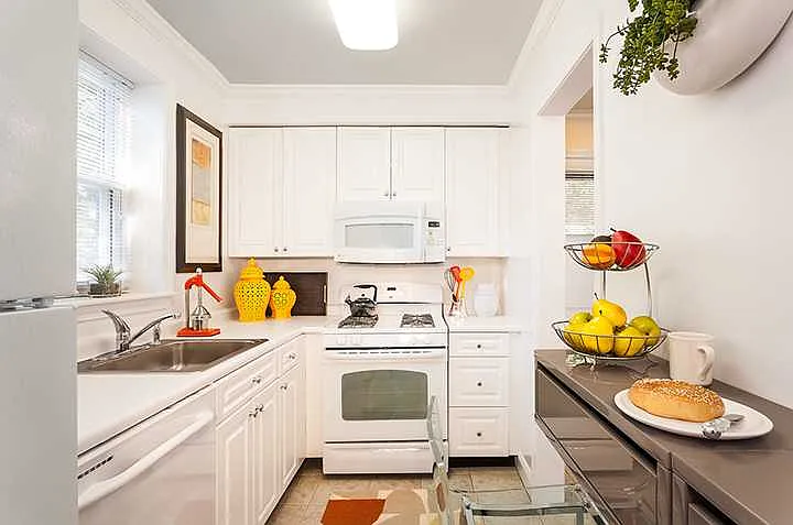 2 bed, $3,295 — Photo 1