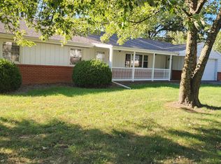 1745 Lake Trenton Dr, Trenton, MO 64683