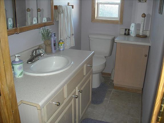 In Law-side-1/2 Bath