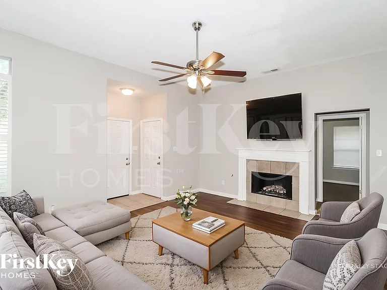 865 Abbey Grove Ln — Photo 5