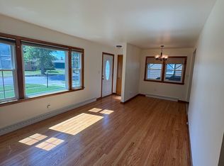 2931 Strong St, Highland, IN 46322