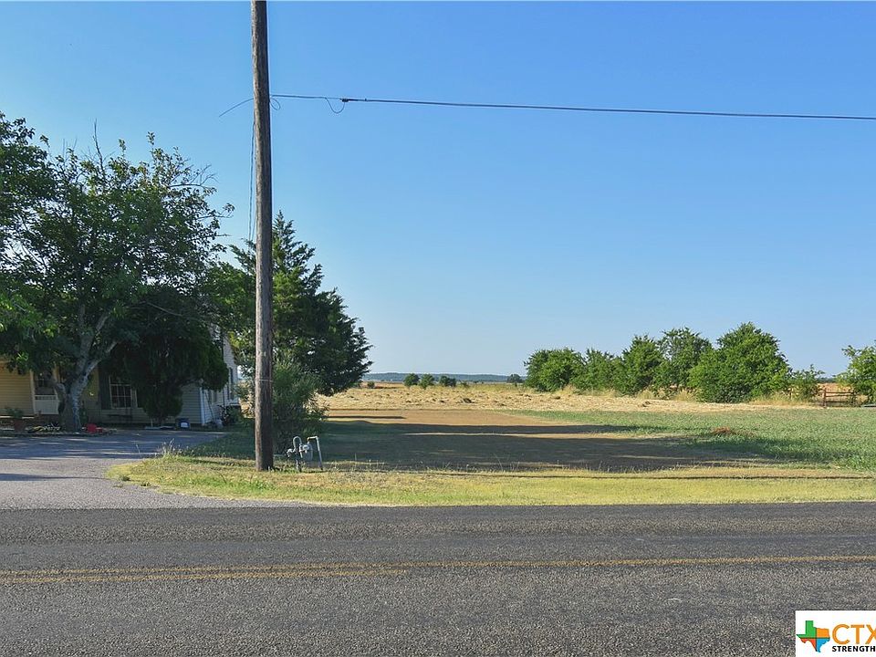 2nd image of E 7th St