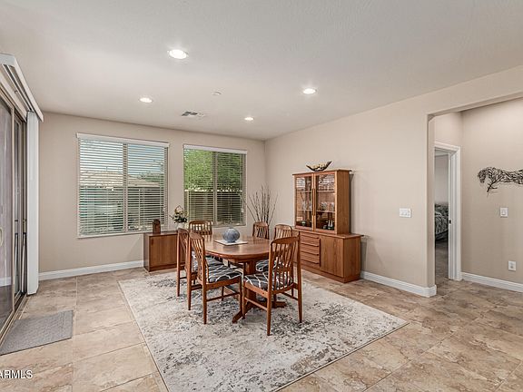 3rd image of 10412 W COTTONTAIL Lane