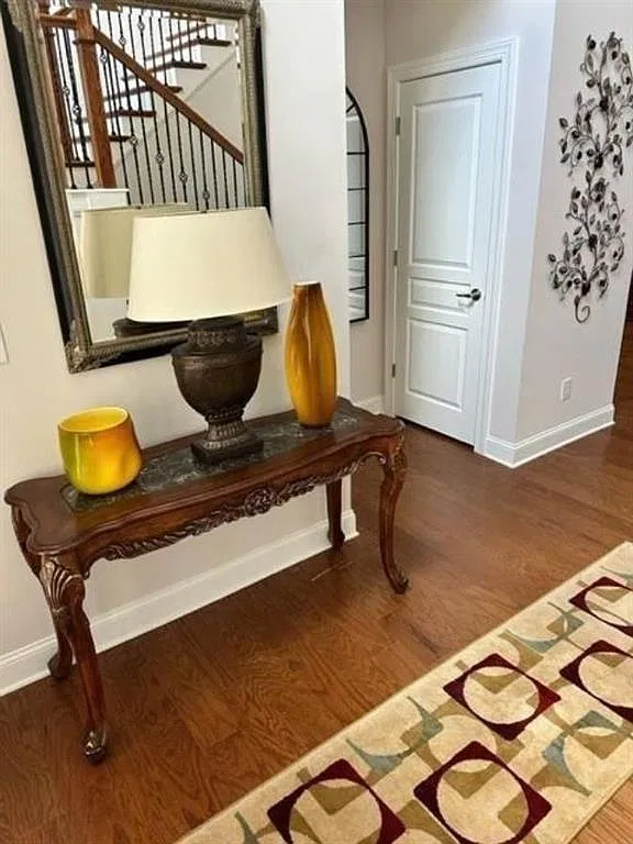 5 bed, 4.5 bath, 4224 sqft, $4,000 — Photo 3