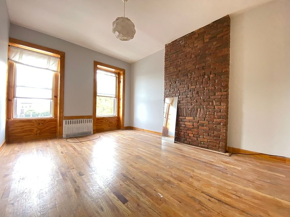 1st image of 566 Willoughby Ave #3